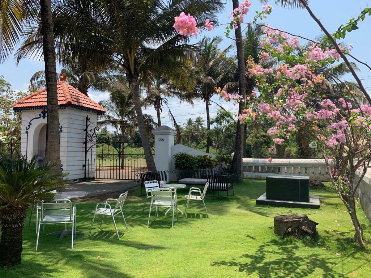 Chalet Saffron Goa Бенаулим Экстерьер фото